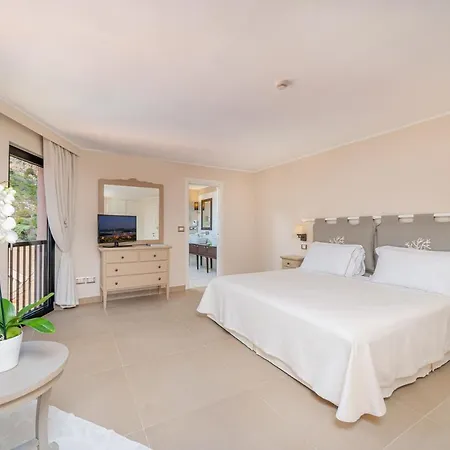 Cala Lunga Hotel La Maddalena (Sassari)