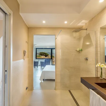 Hotel Cala Lunga La Maddalena (Sassari)