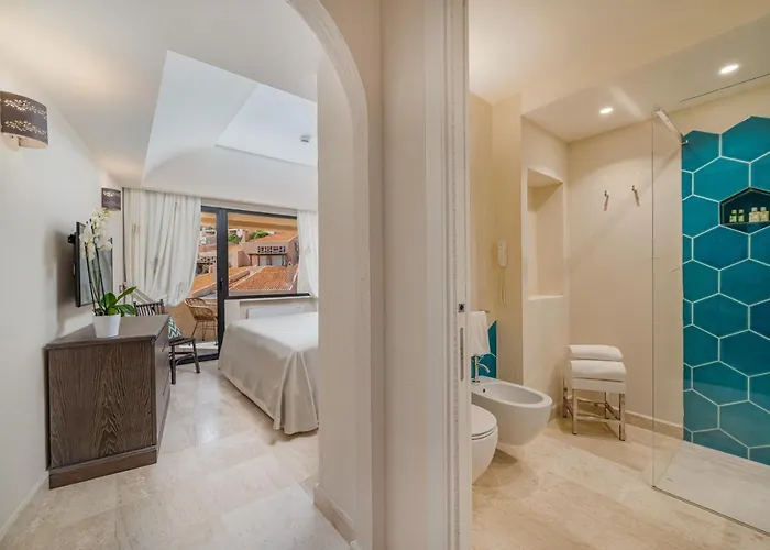 Cala Lunga Szálloda