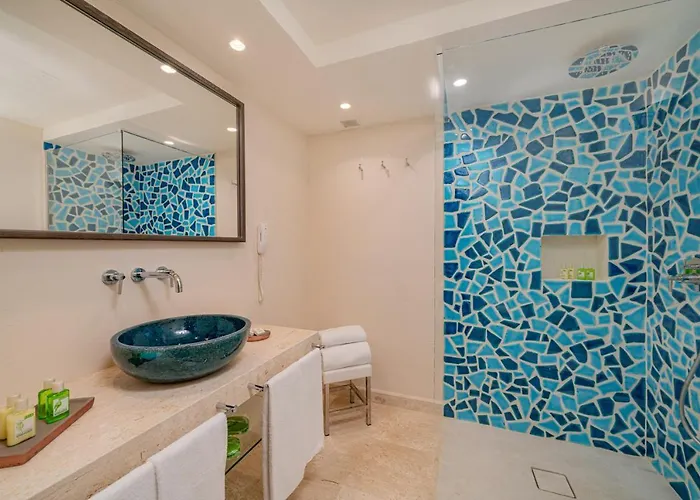 Cala Lunga Szálloda