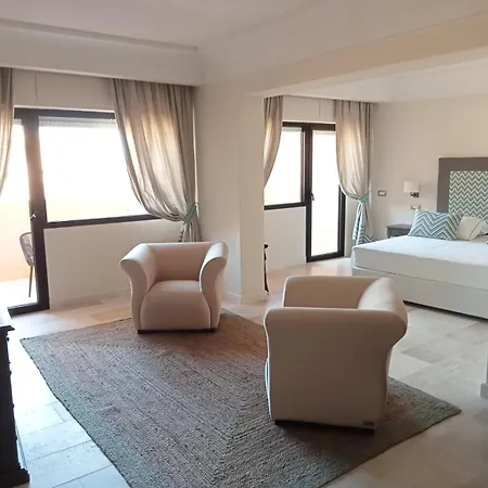 Cala Lunga 4* La Maddalena (Sassari)