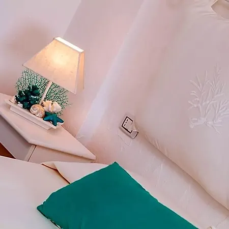 Ξενοδοχείο Cala Lunga 4*