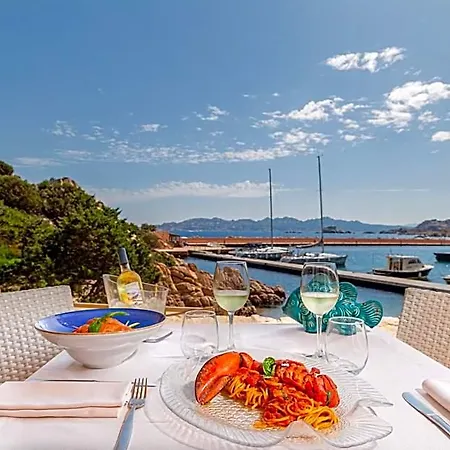 Cala Lunga 4*