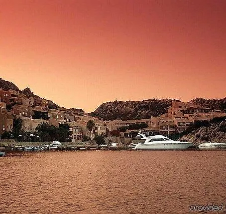 Отель Cala Lunga