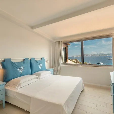 Cala Lunga Λα Μανταλένα