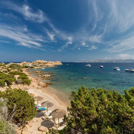 Cala Lunga Ла-Маддалена