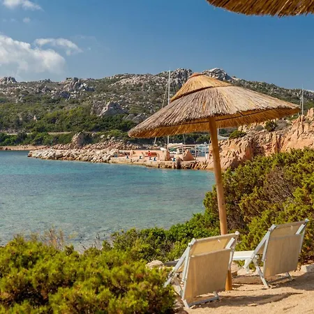 Отель Cala Lunga 4*