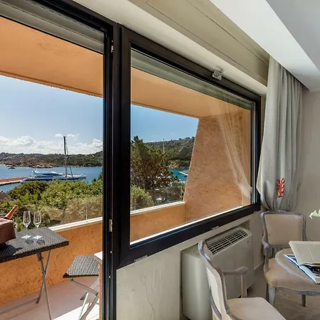 Cala Lunga 4*