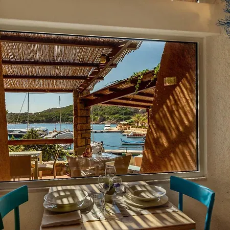 Cala Lunga 4* La Maddalena (Sassari)