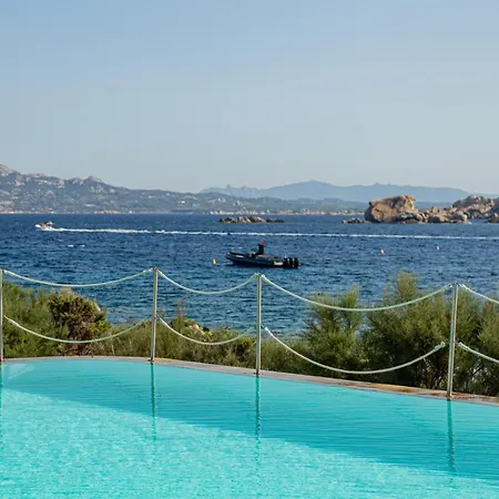 Cala Lunga Hotel 4*