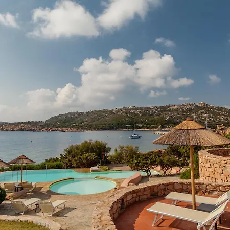 Cala Lunga 4* Ла-Маддалена