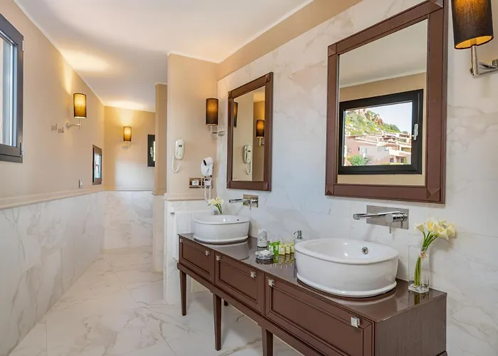 Cala Lunga 4* La Maddalena (Sassari)