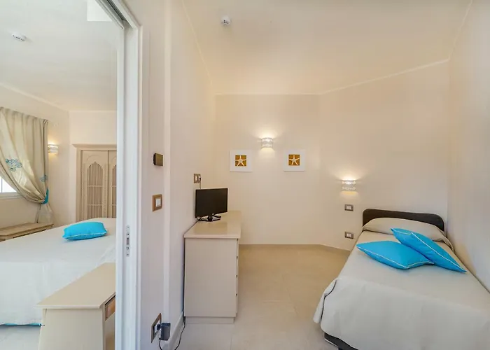 Cala Lunga Hotell 4*