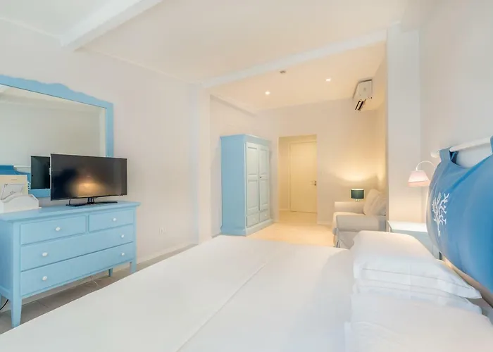 Cala Lunga Hotel La Maddalena (Sassari)