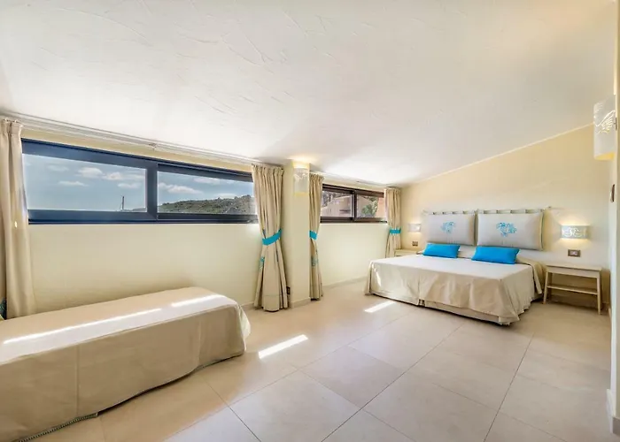 Cala Lunga 4* La Maddalena (Sassari)