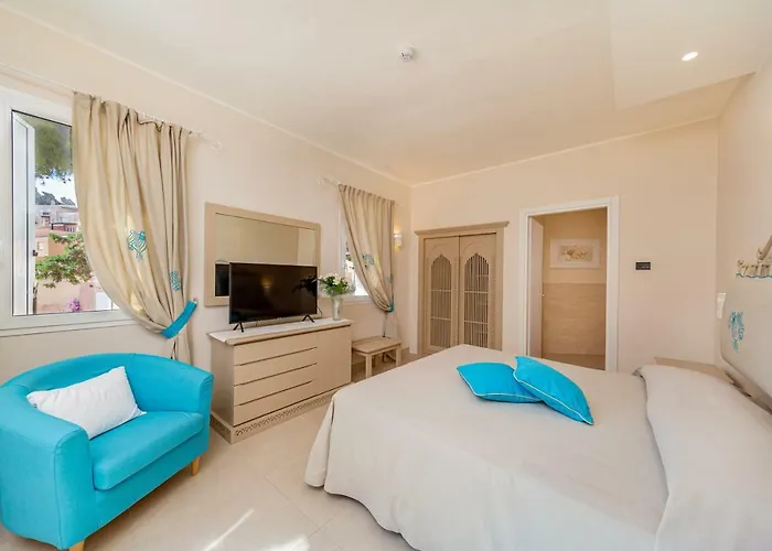 Cala Lunga 4* La Maddalena (Sassari)