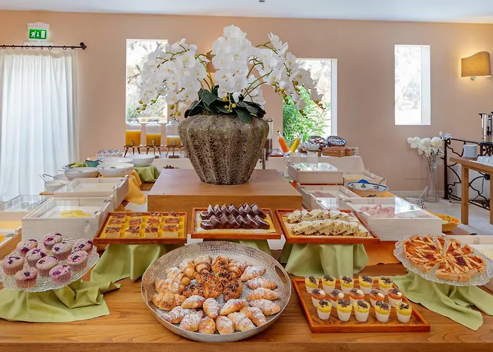 Hotell Cala Lunga 4*