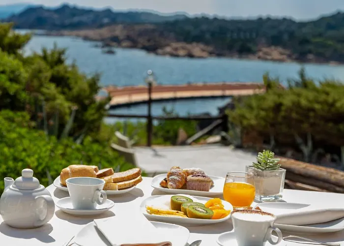 Hotel Cala Lunga La Maddalena (Sassari)